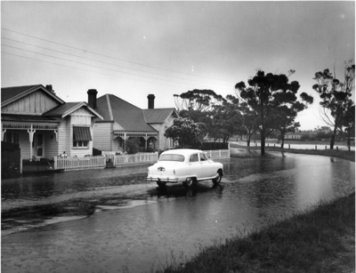 Flooding-Murphy St- Brighton