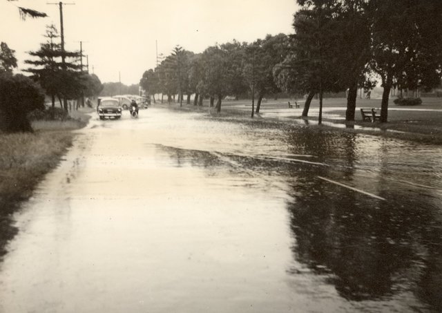 Flooding - Beach Road - Hampton