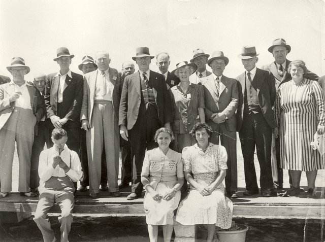Reception and welfare committee, City of Sandringham.