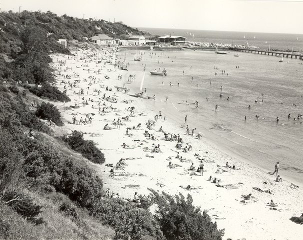 Half Moon Bay, Black Rock