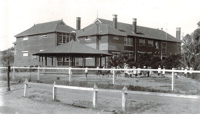 State School, Hampton