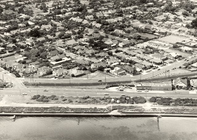 Beach Road/New Street intersection, Brighton