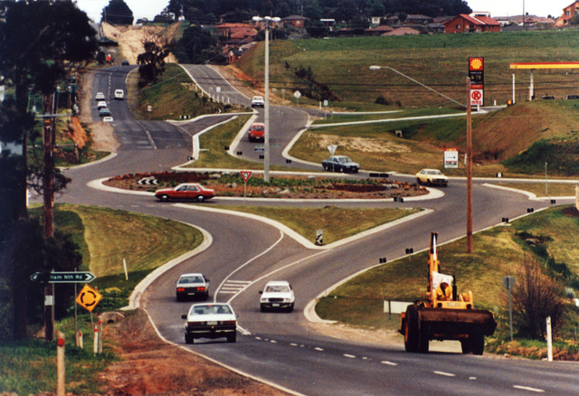Heatherton Road Endeavour Hills