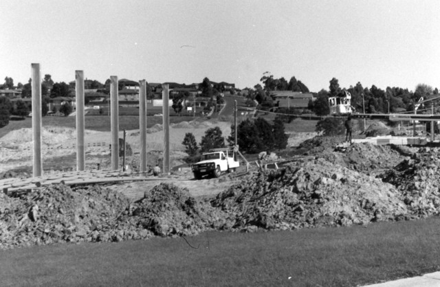 Construction of the Endeavour Hills Leisure Centre