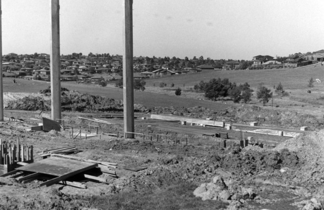 Construction of the Endeavour Hills Leisure Centre
