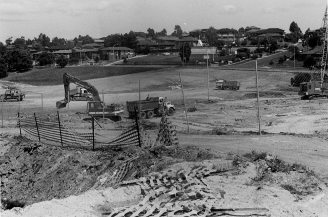 Construction of the Endeavour Hills Leisure Centre