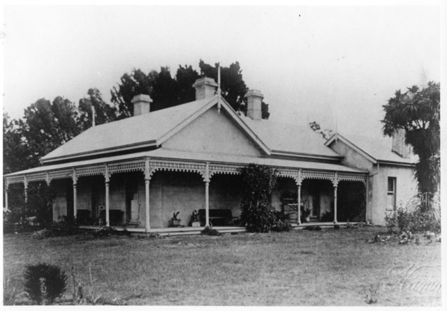 Holly Green, Narre Warren