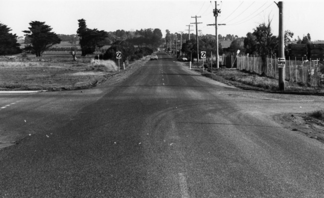 Narre Warren-Cranbourne Road, Narre Warren