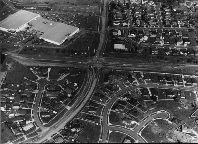 Endeavour Hills Shopping Centre