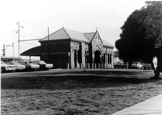 Moreland Railway station