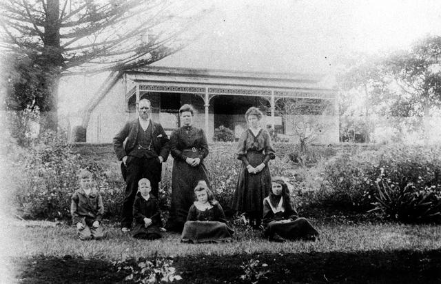 Anton Hoogen and family (Mary, Nell, Tony)