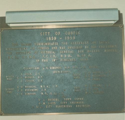 Plaque commemorating centenary of local government in Coburg
