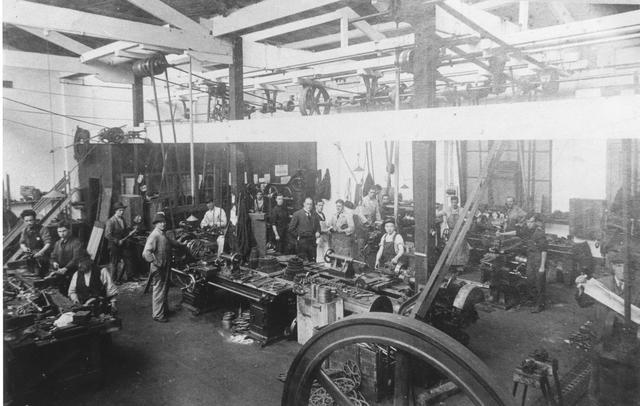 Lincoln Spinning Mills, Gaffney St Coburg - machine shop 