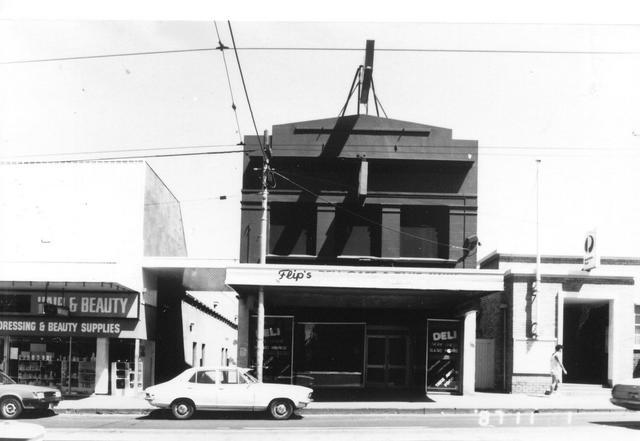 Walkers Arcade, Flips Delis, Bendigo Bank, Post Office