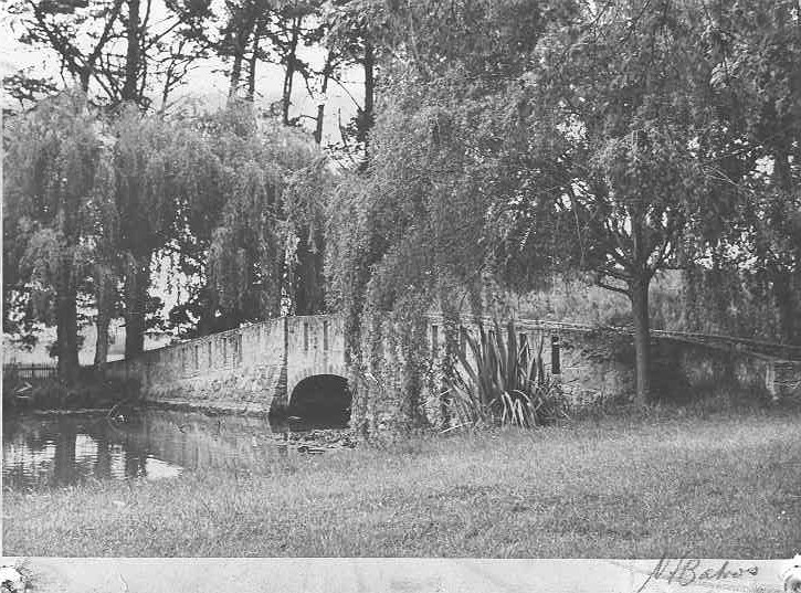 [Warrnambool Botanical Gardens]