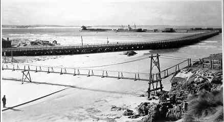 [Warrnambool breakwater and harbour]