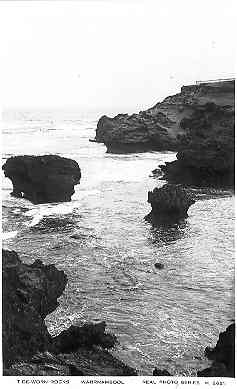 Tide-worn rocks, Warrnambool