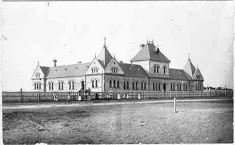 [Warrnambool State School]