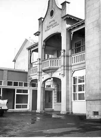 [Warrnambool District Hospital]