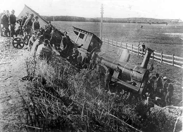 [Train derailed]