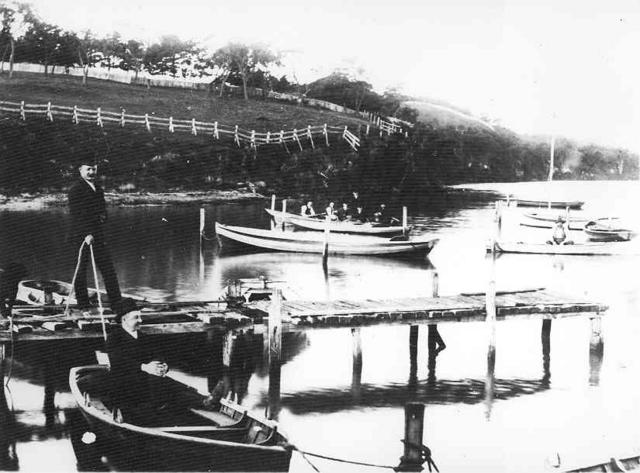 [Boats on the Hopkins River]