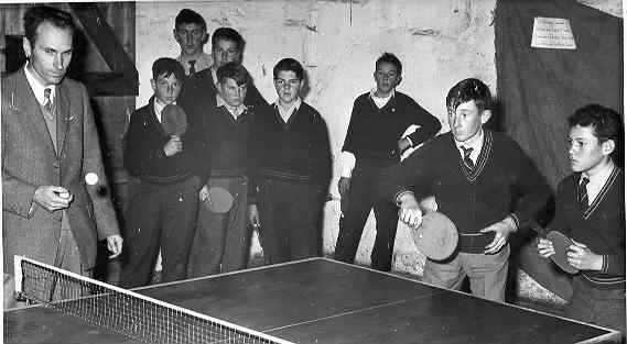 [Table tennis players]