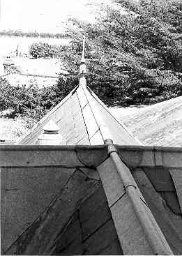 [Narrapumelap rooftop]
