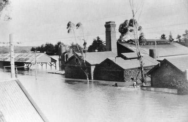 Floods at Heidelberg Gas Works
