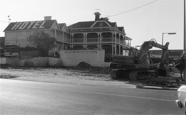 Old England Hotel