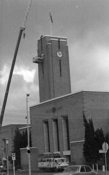 Heidelberg Civic Centre clock