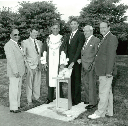 Unveiling of drinking fountain