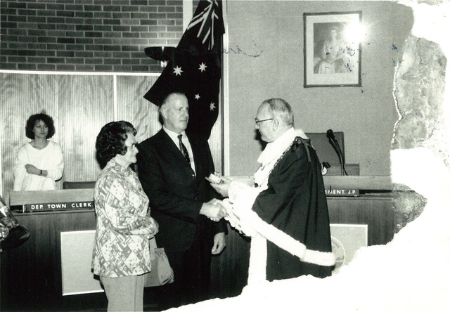Offical handshake at City of Altona Council Chambers 1