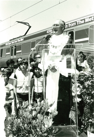 Mayor W.L.J. (Les) Crofts