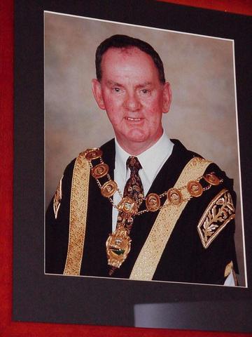  Cr Dick Murdoch, Mayor 1999/2000