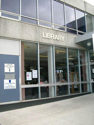 [Williamstown Library Entrance]