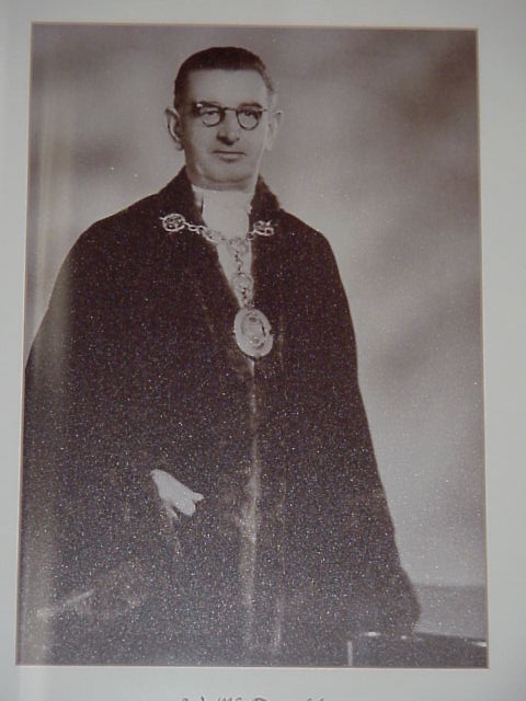 Cr W. Mc Donald, Mayor 1943-44.  