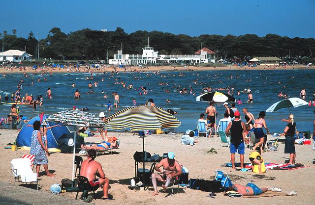 Williamstown Beach