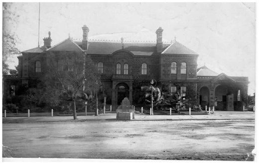 Footscray Town Hall c1920
