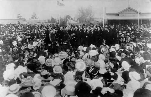 Footscray Jubilee - His Excellency Sir Thomas Carmichael Govenor of Victoria addressing school Children