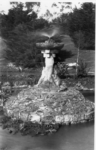Platypus Fountain, Footscray Park