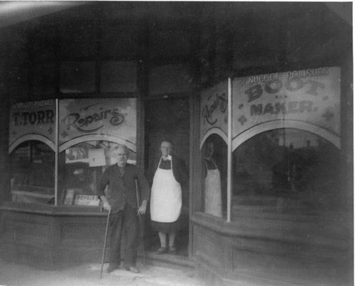 T. Torr, Bootmaker