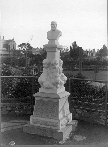 The James Cuming Memorial Statue