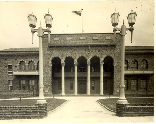 Town Hall in 1936 with ANA Lamps