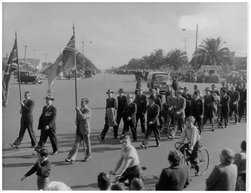 Anzac Day procession, Geelong Road, Footscray.
