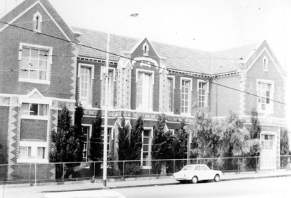 Yarra Park School, corner Punt Rd and Wellington Pde, East Melbourne