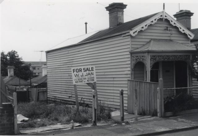 15 Kipling Street