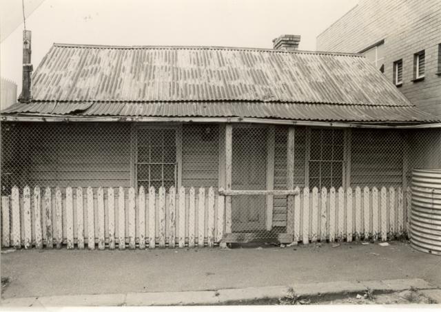 Little Baillie Street