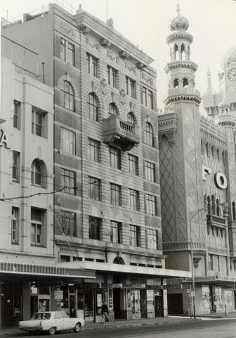 Flinders Street between Swanston Street and Russell Street
