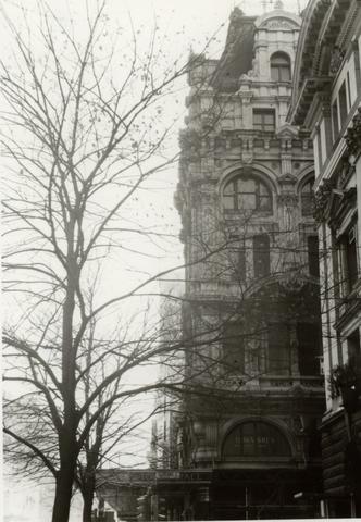 Little Collins Street between Swanston Street and Russell Street