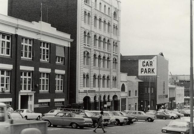 Lonsdale Street between King Street and William Street